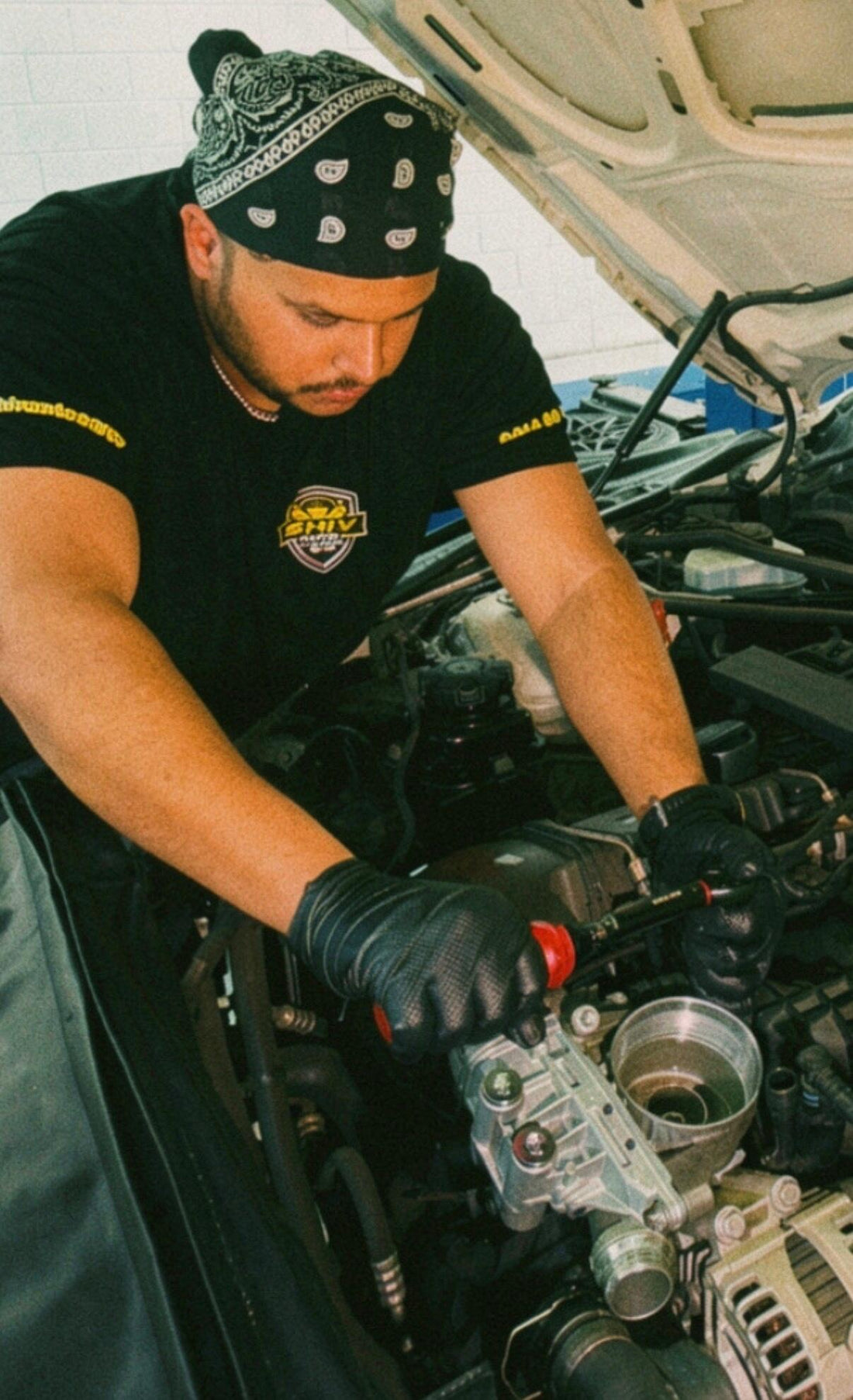 The Best Gloves for Mechanics: What Actually Survives a Workshop Day - Hygiene Hub